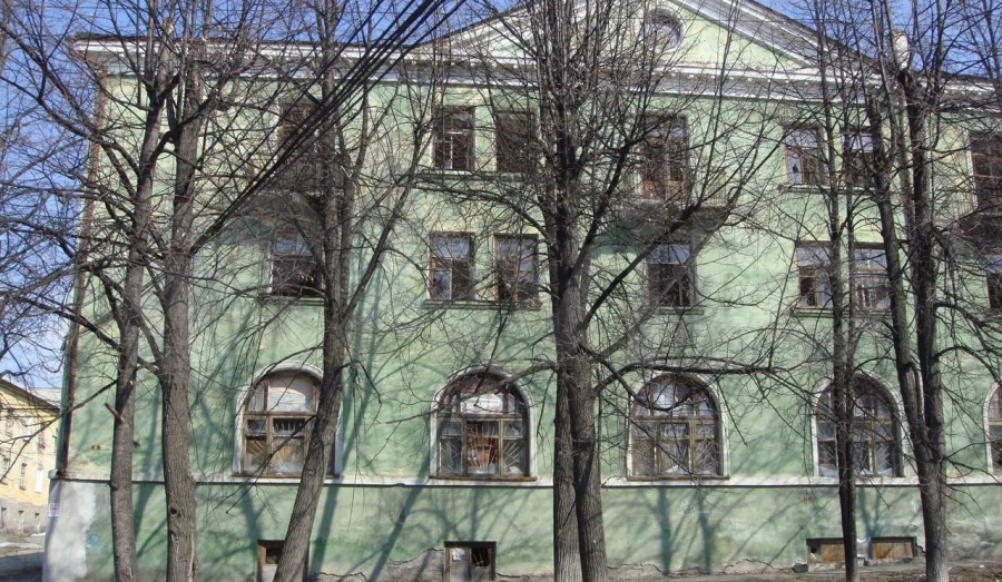 В Кушве пустующая гостиница признана угрозой для общества.
